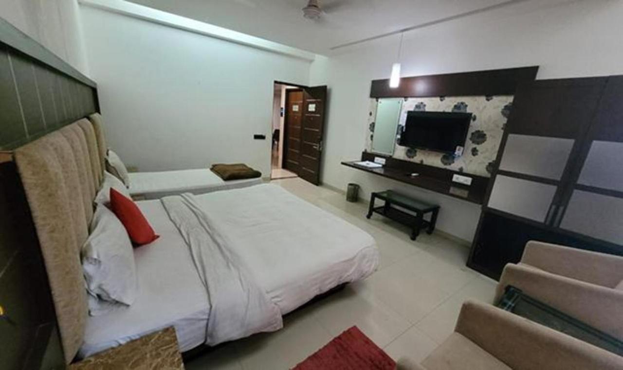 Fabhotel Prime Sapphire Regency Vadodara Exterior photo