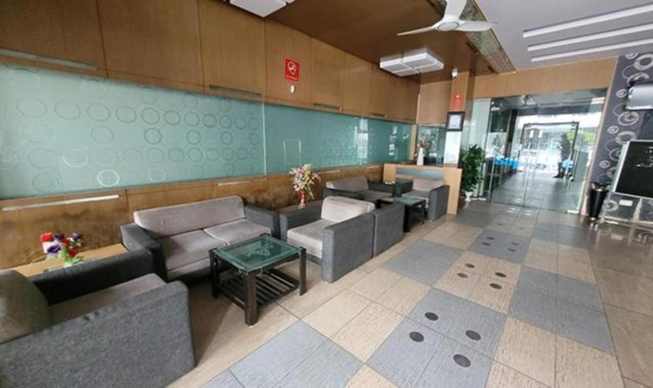 Fabhotel Prime Sapphire Regency Vadodara Exterior photo