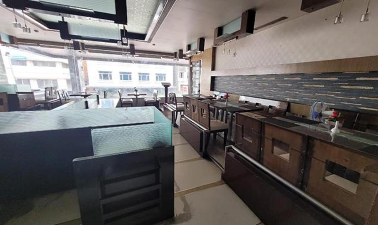 Fabhotel Prime Sapphire Regency Vadodara Exterior photo